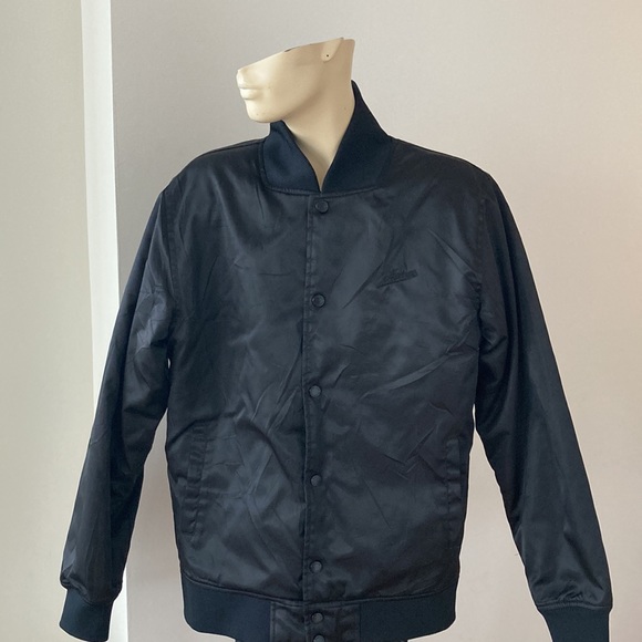 Madness Bomber - Picture 1 of 16